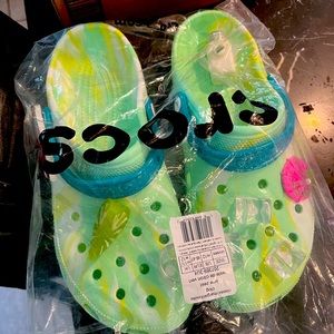 Margaritaville x Crocs collaboration